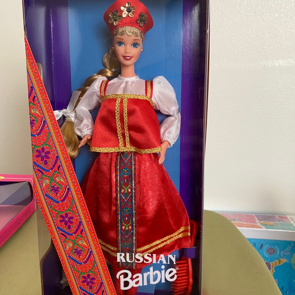 Russian Barbie (1996) - Dolls of the World